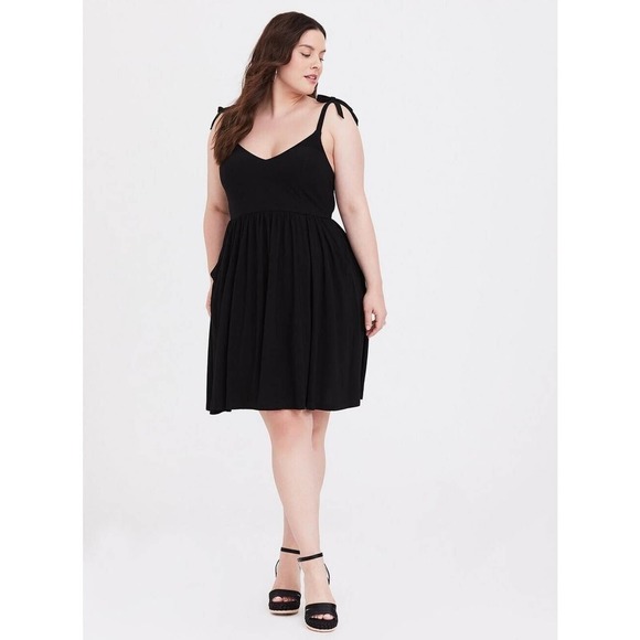 torrid Dresses & Skirts - Torrid Mini Studio Knit Skater Dress Women's Sz 1 Black Strappy V Neck